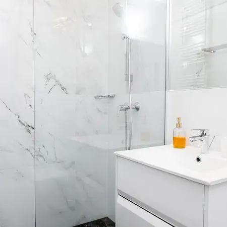 Business Grzybowska By Vaya *