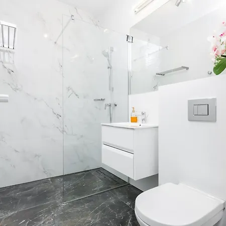 Apartman Business Grzybowska By Vaya Varsó