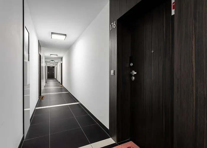 Business Grzybowska By Vaya شقة وارسو